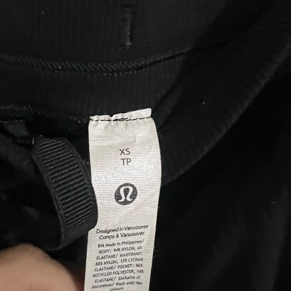 Lululemon dance studio cargo pants - Picture 3 of 4